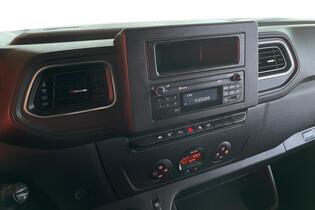 Nissan NV400 vaihtoauto