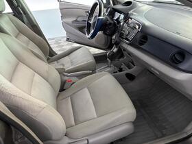 Honda Insight vaihtoauto