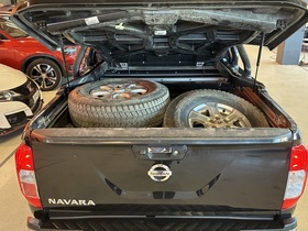 Nissan Navara vaihtoauto