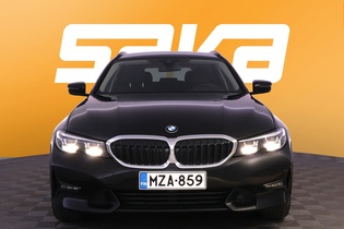BMW 320 vaihtoauto