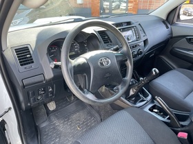 Toyota Hilux vaihtoauto