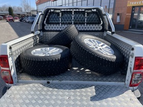 Toyota Hilux vaihtoauto