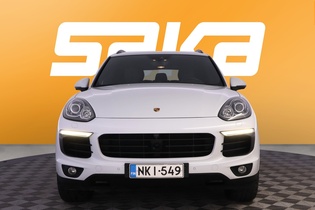 Porsche Cayenne vaihtoauto