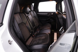 Porsche Cayenne vaihtoauto