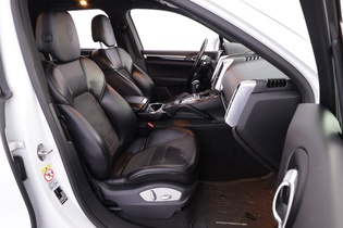 Porsche Cayenne vaihtoauto