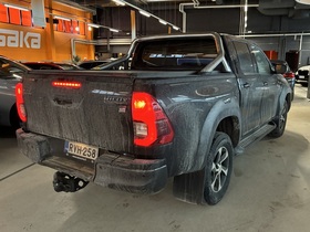 Toyota Hilux vaihtoauto