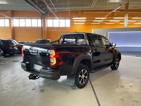 Toyota Hilux vaihtoauto