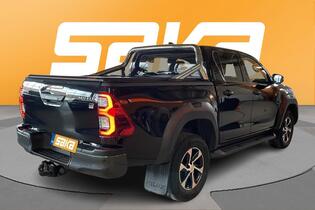 Toyota Hilux vaihtoauto