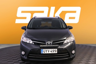 Toyota Verso vaihtoauto