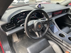 Porsche Taycan vaihtoauto