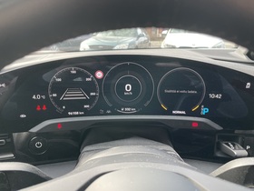 Porsche Taycan vaihtoauto