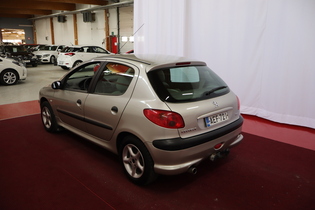 Peugeot 206 vaihtoauto