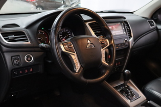 Mitsubishi L200 vaihtoauto