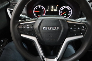 Isuzu D-Max vaihtoauto