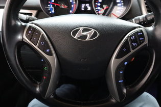 Hyundai i30 5d vaihtoauto