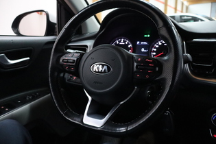 Kia Stonic vaihtoauto