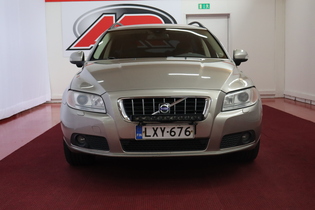 Volvo V70 vaihtoauto