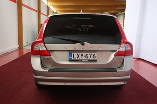 Volvo V70 vaihtoauto