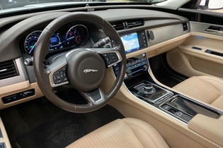 Jaguar XF vaihtoauto