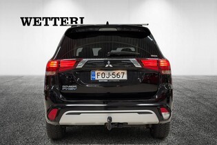 Mitsubishi Outlander PHEV vaihtoauto