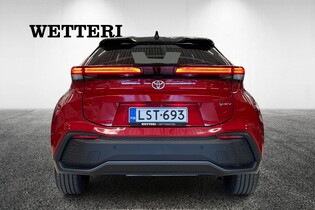 Toyota C-HR vaihtoauto