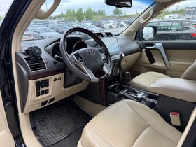 Toyota Land Cruiser vaihtoauto