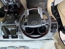 Toyota Land Cruiser vaihtoauto