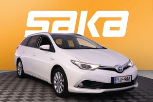 Toyota Auris vaihtoauto