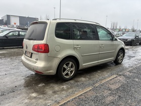 Volkswagen Touran vaihtoauto