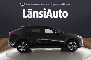 Toyota bZ4X vaihtoauto