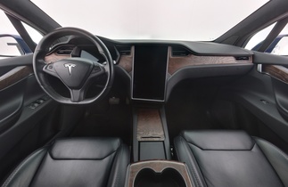 Tesla Model X vaihtoauto