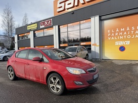 Opel Astra vaihtoauto