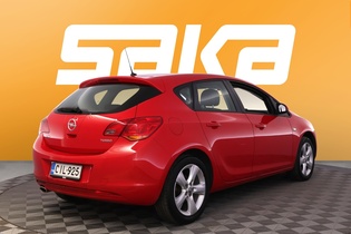 Opel Astra vaihtoauto