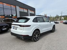 Porsche Cayenne vaihtoauto