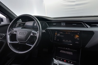 Audi e-tron vaihtoauto