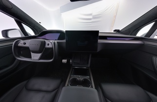Tesla Model X vaihtoauto