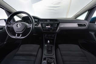 Volkswagen Touran vaihtoauto