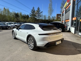 Porsche Taycan vaihtoauto