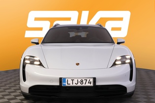 Porsche Taycan vaihtoauto