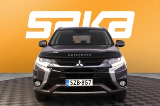 Mitsubishi Outlander PHEV vaihtoauto