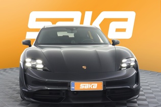 Porsche Taycan vaihtoauto