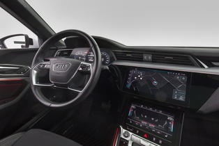 Audi Q8 e-tron vaihtoauto