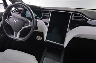 Tesla Model X vaihtoauto