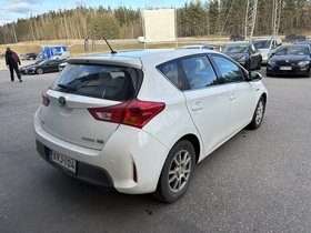Toyota Auris vaihtoauto