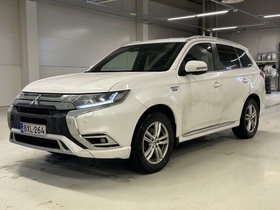 Mitsubishi Outlander PHEV vaihtoauto