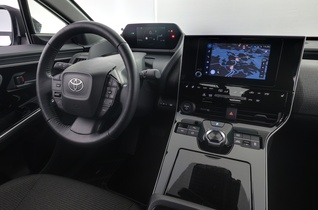 Toyota bZ4X vaihtoauto