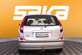 Nissan Almera vaihtoauto