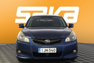 Subaru Legacy vaihtoauto