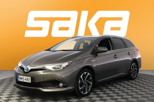 Toyota Auris vaihtoauto