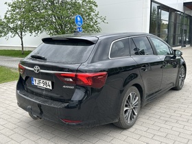 Toyota Avensis vaihtoauto